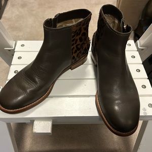 Women’s Sperry brown and leopard booties. In like new condition.
